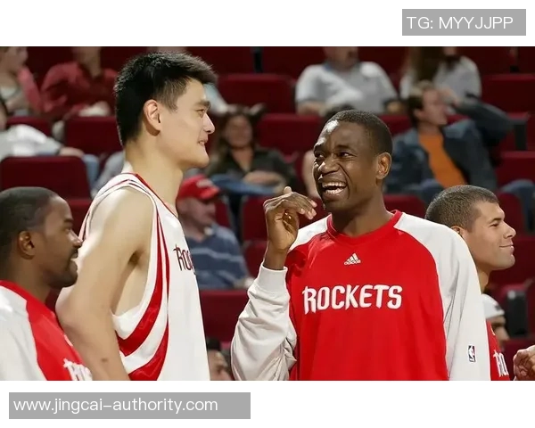 姚明经典手势图片解析与背后故事分享