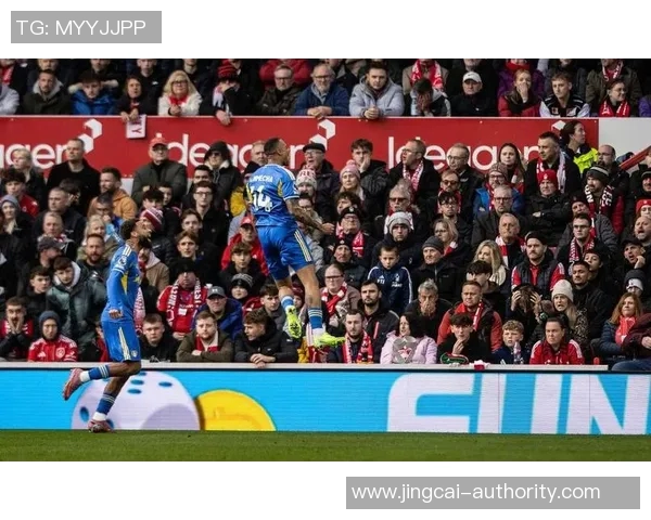 巴黎圣日耳曼友谊赛大胜多特蒙德6比2赛场冷门瞬间引发热烈反响