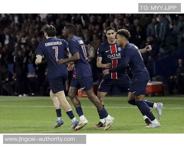 友谊赛精彩回顾巴黎圣日耳曼轻取里昂全场逆转瞬间引发热烈反响